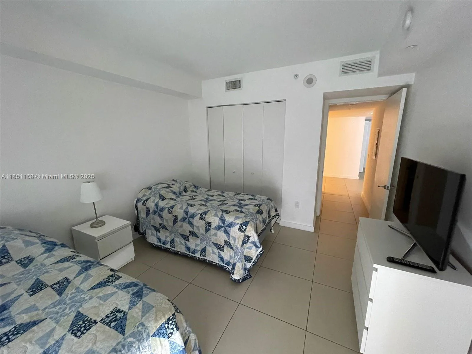 31 SE 6th St # 907, Miami, FL 33131 photo 11