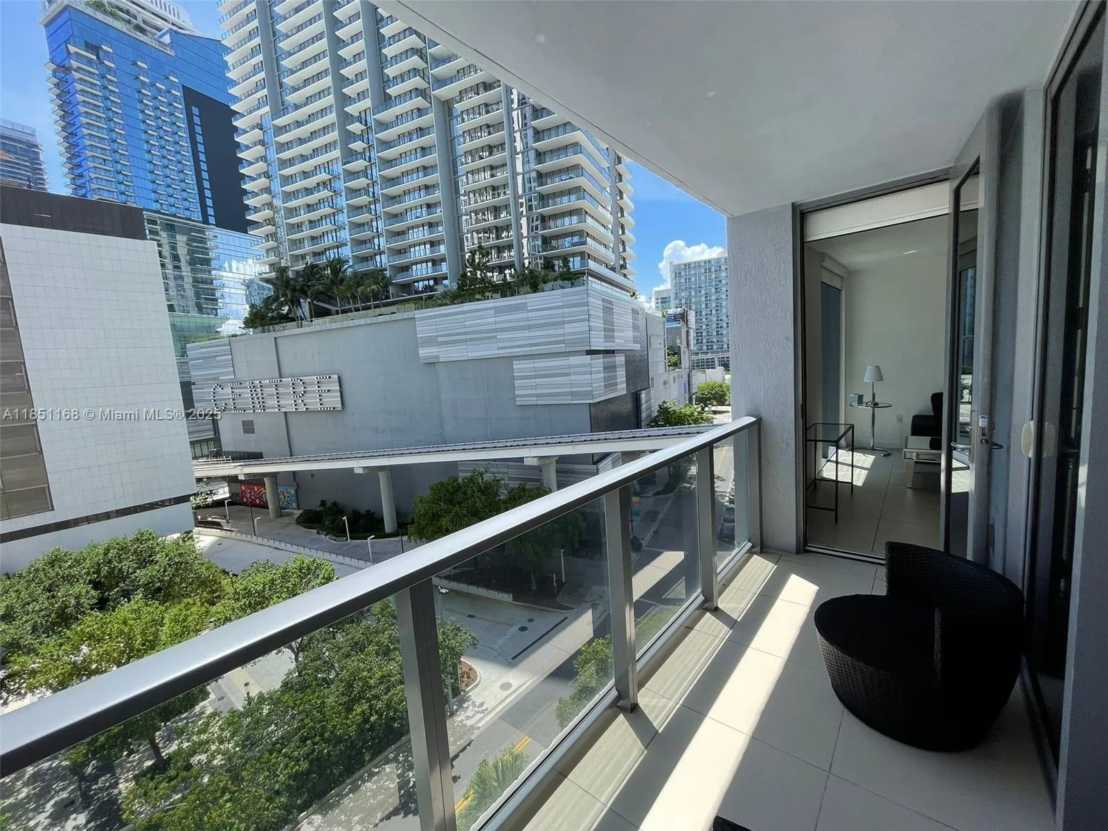31 SE 6th St # 907, Miami, FL 33131 photo 4