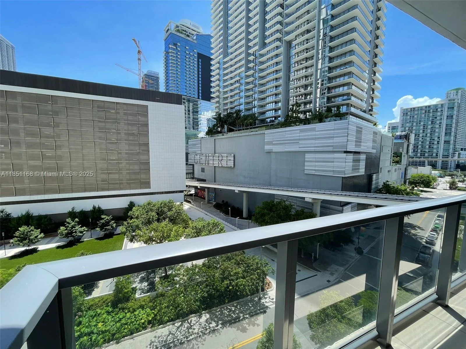 31 SE 6th St # 907, Miami, FL 33131 photo 5