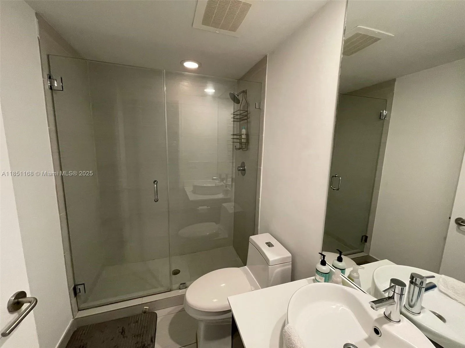 31 SE 6th St # 907, Miami, FL 33131 photo 8