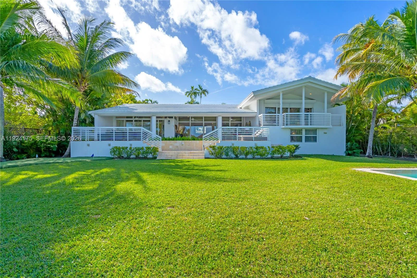 591 N Mashta Dr, Key Biscayne, FL 33149