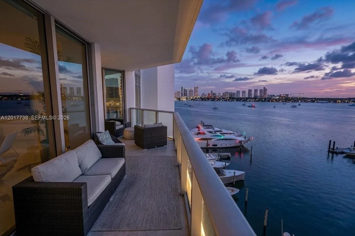 17301 Biscayne Blvd # 605, North Miami Beach, FL 33160