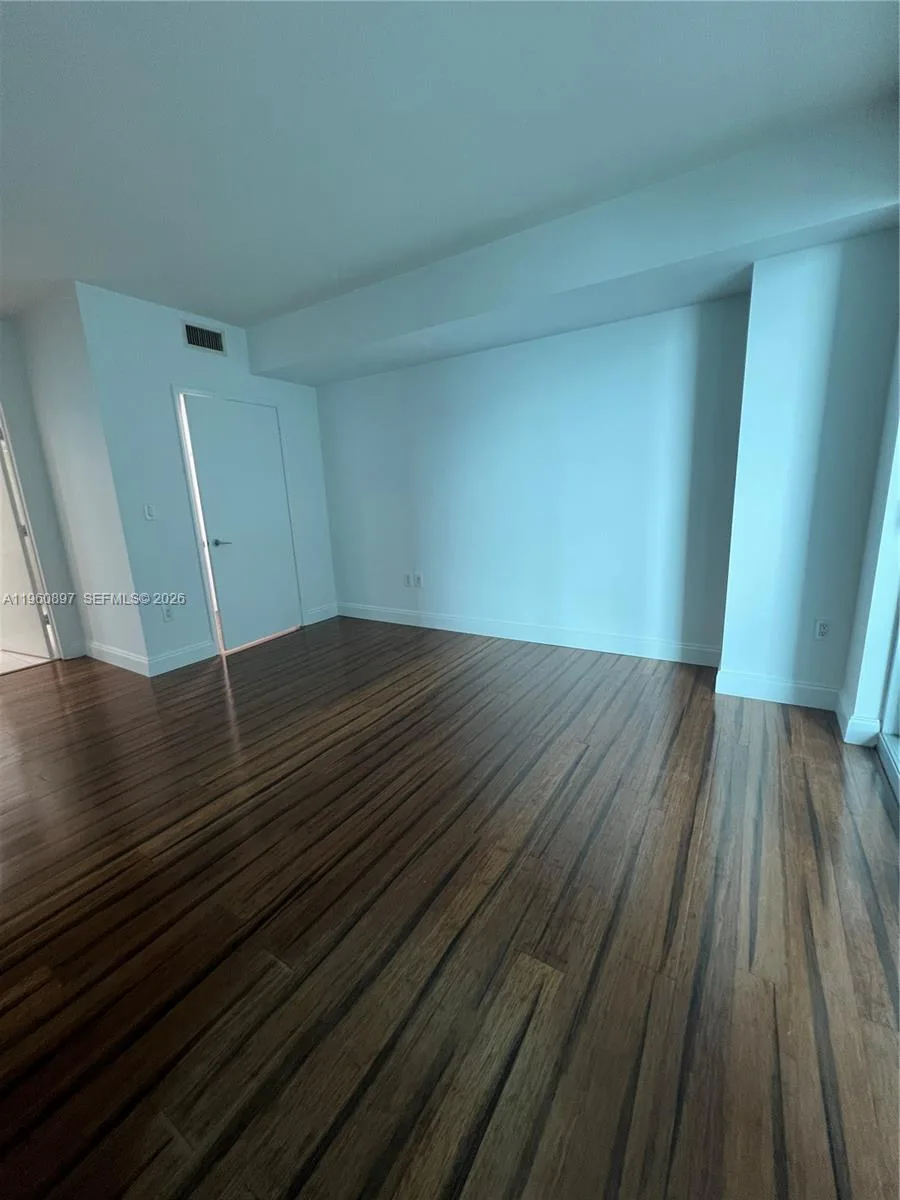 55 SE 6th St # 2307, Miami, FL 33131 photo 9