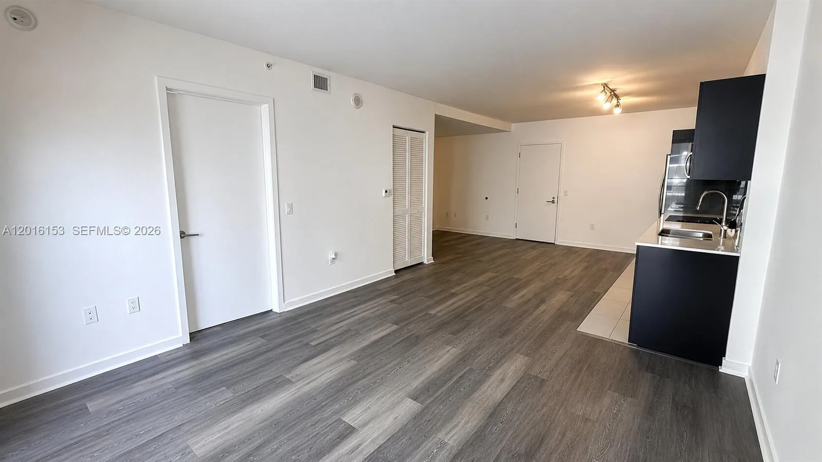 31 SE 6th St # 1904, Miami, FL 33131 photo 8