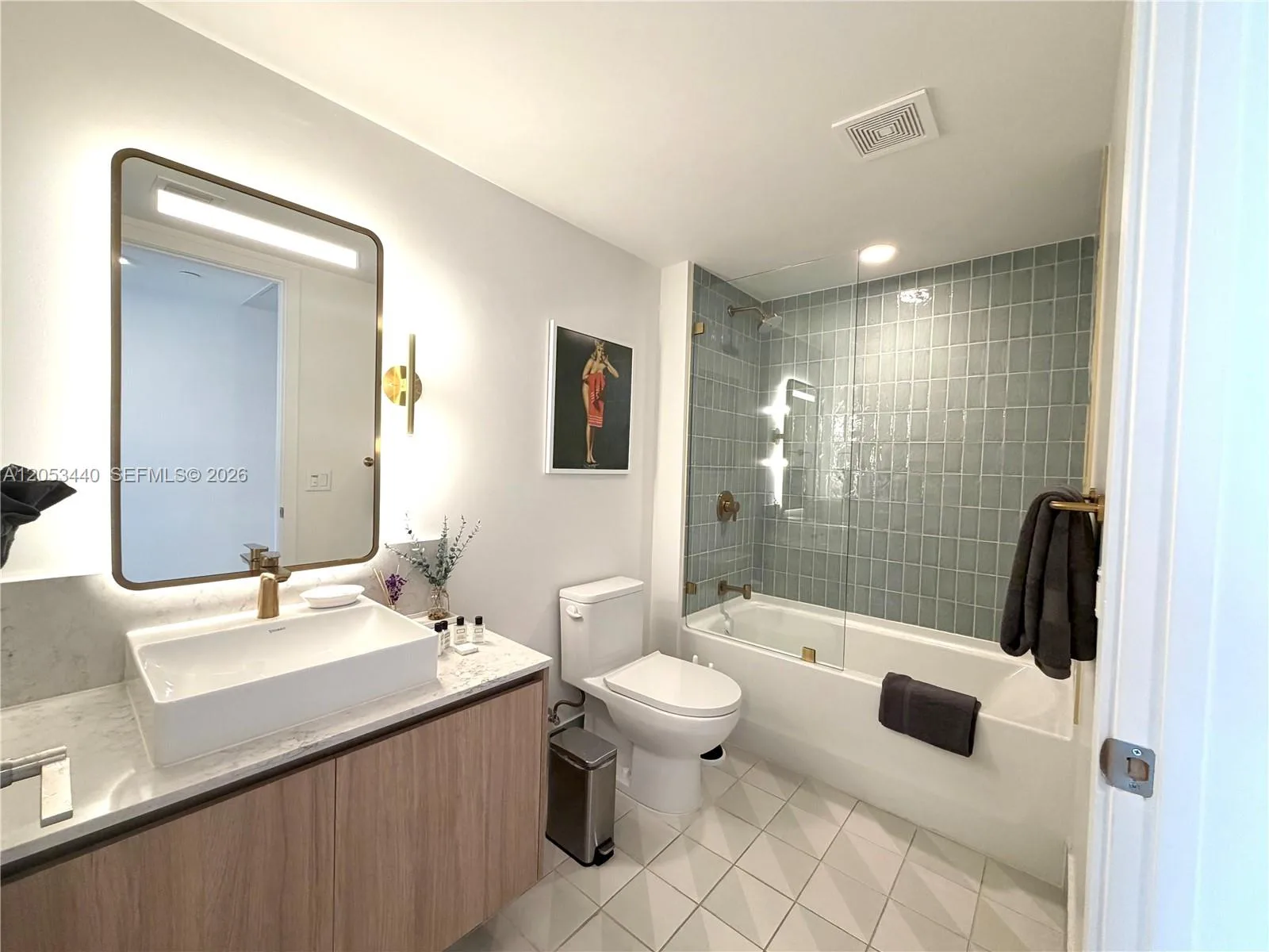 159 NE 6th St # 3215, Miami, FL 33132 photo 11