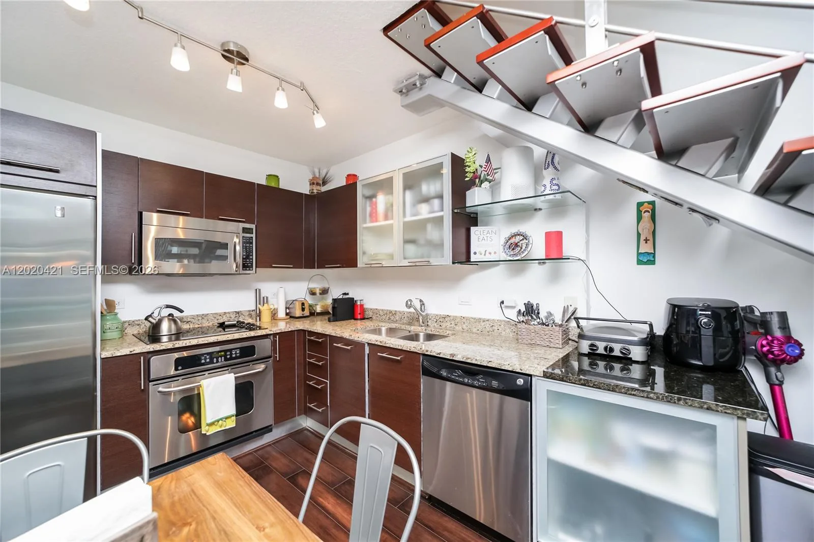41 SE 5th St # 704, Miami, FL 33131 photo 4