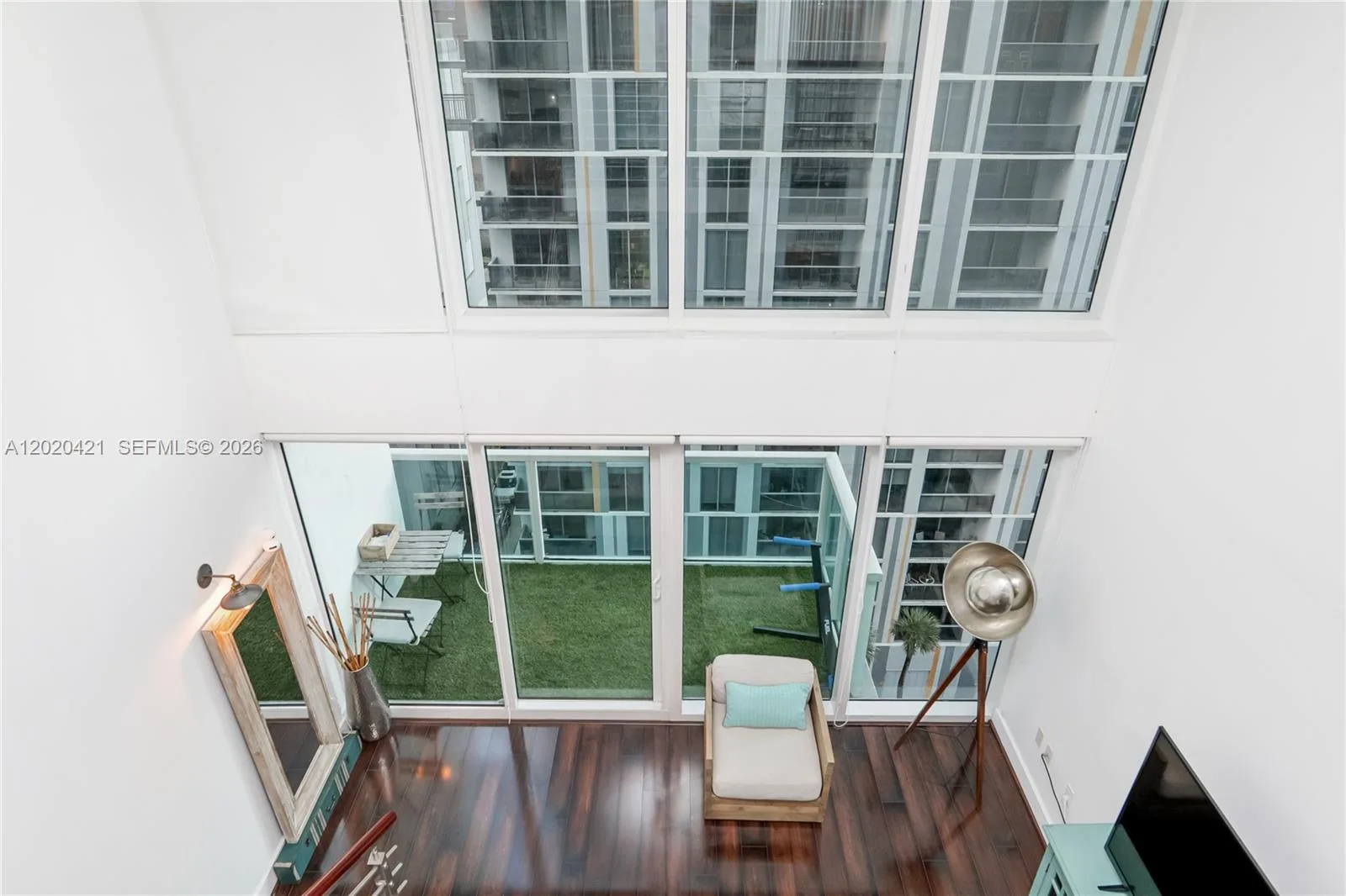 41 SE 5th St # 704, Miami, FL 33131 photo 5