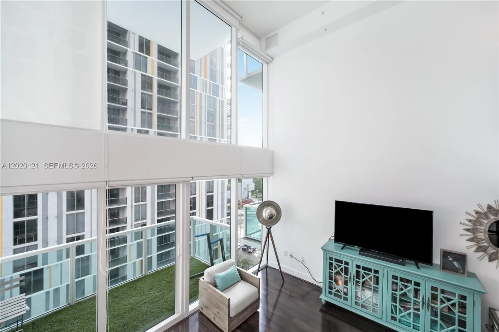 41 SE 5th St # 704, Miami, FL 33131 photo 8