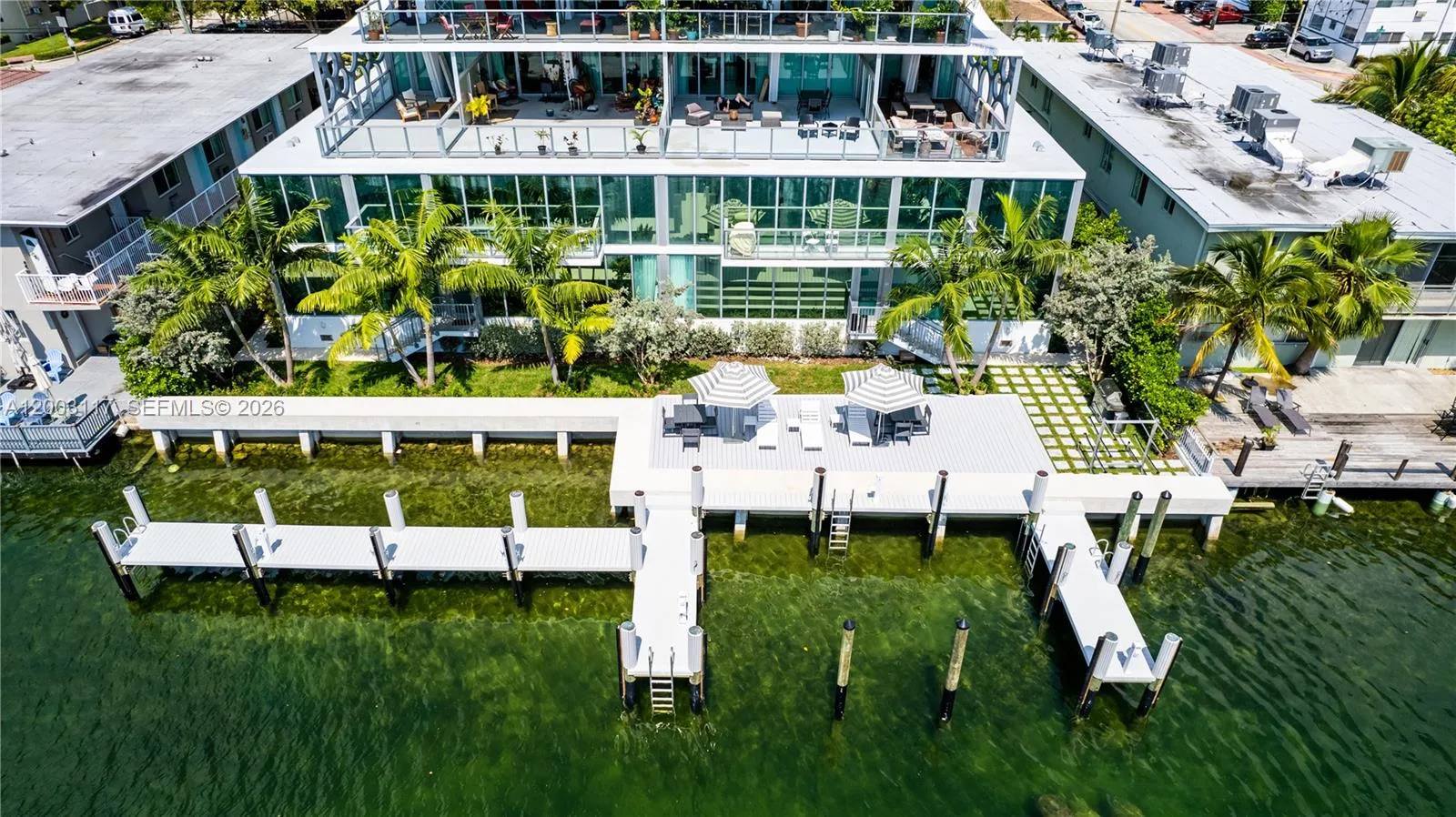 8425 Crespi Blvd, Miami Beach, FL 33141 photo 4