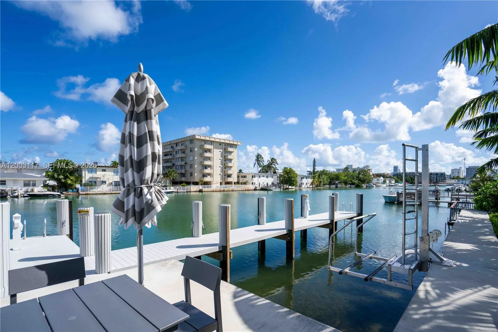 8425 Crespi Blvd, Miami Beach, FL 33141 photo 6