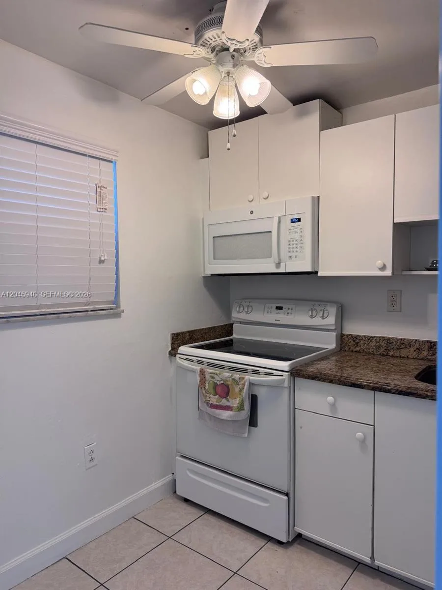 1725 W 60th St # F222, Hialeah, FL 33012 photo 3