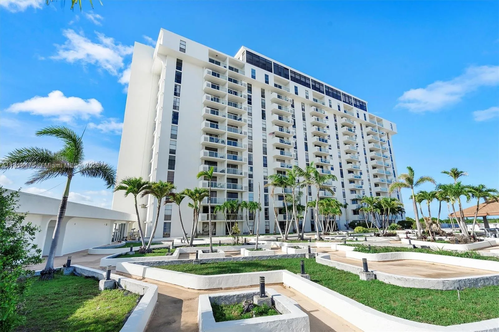 13499 Biscayne Blvd # 406, North Miami, FL 33181