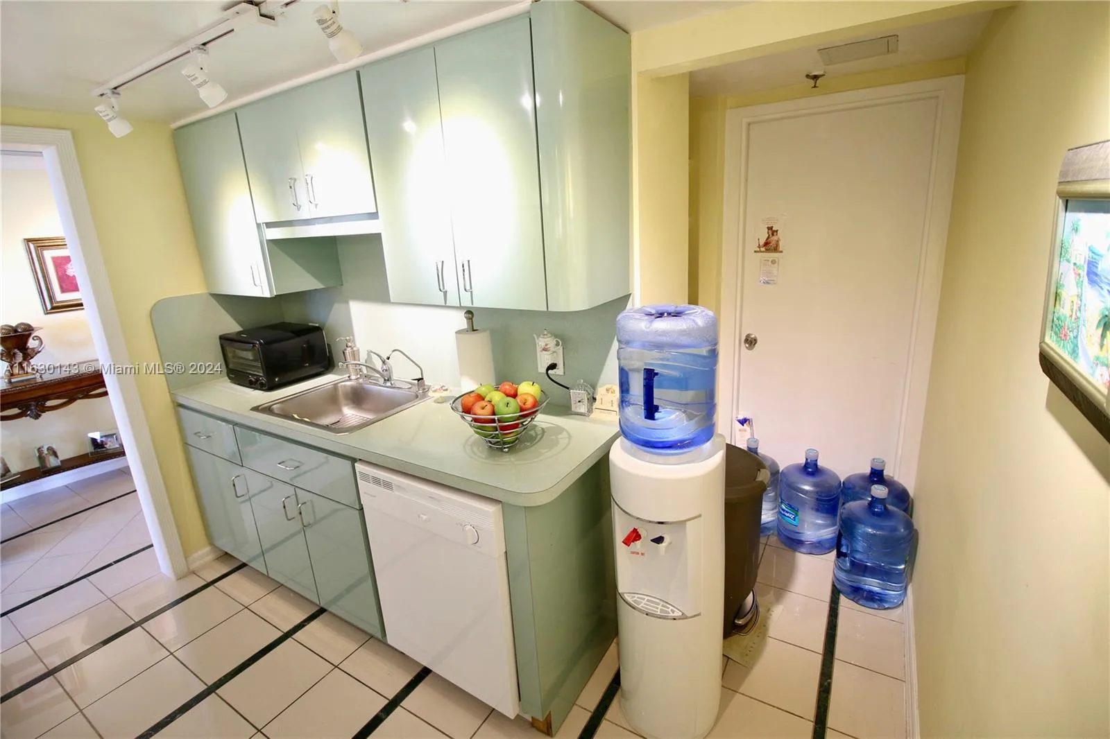 900 Bay Dr # 319, Miami Beach, FL 33141 photo 6