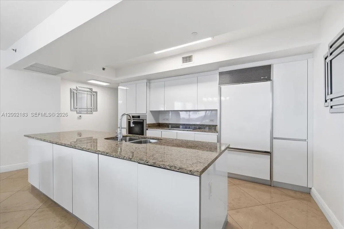 17201 Collins Ave # 1107, Sunny Isles Beach, FL 33160 photo 11