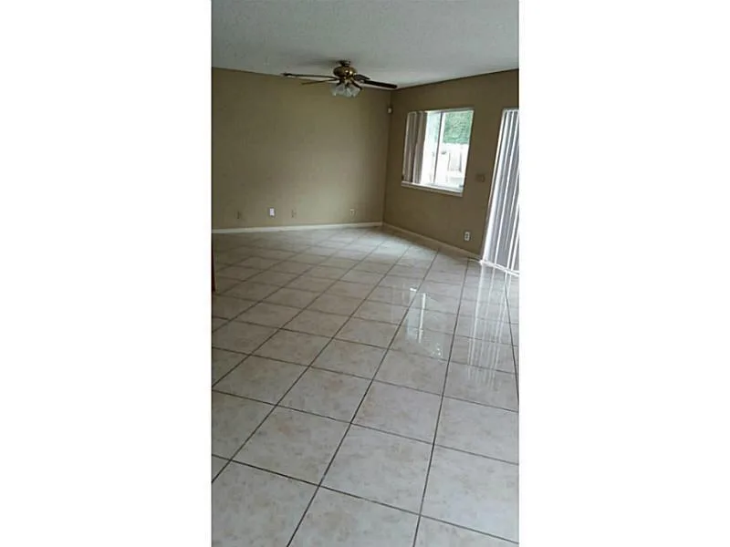 4674 Lakeside Circle, West Palm Beach, FL 33417 photo 5