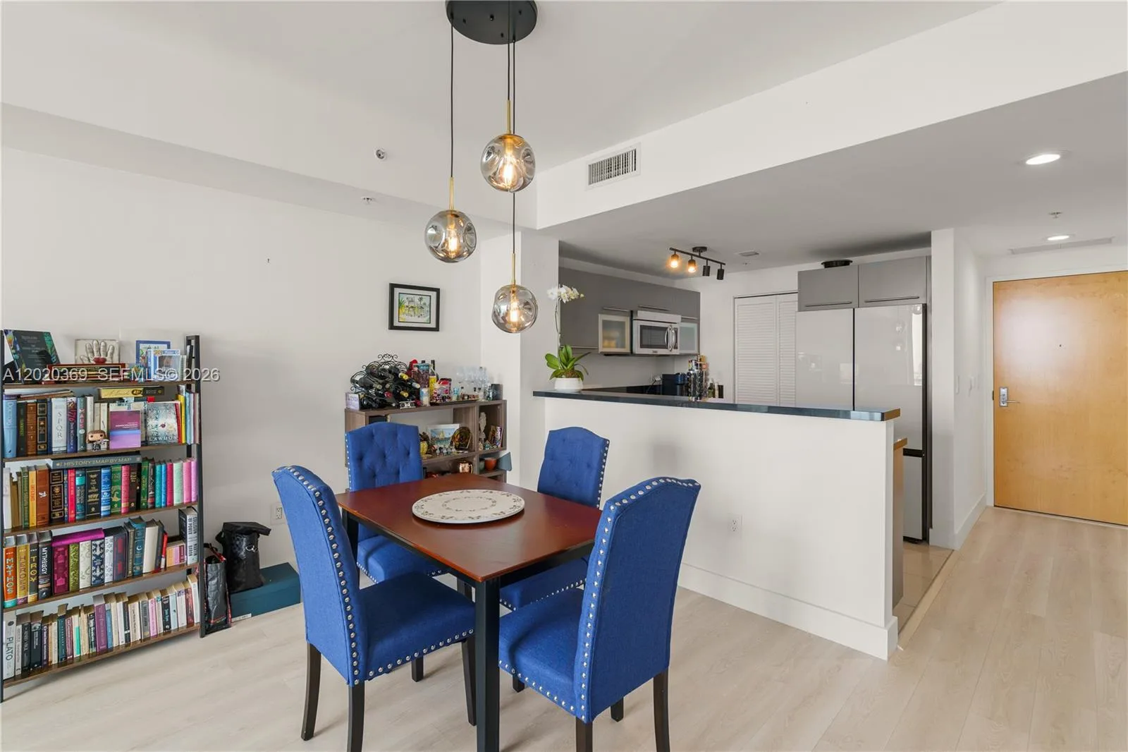 253 NE 2nd St # 2003, Miami, FL 33132 photo 5