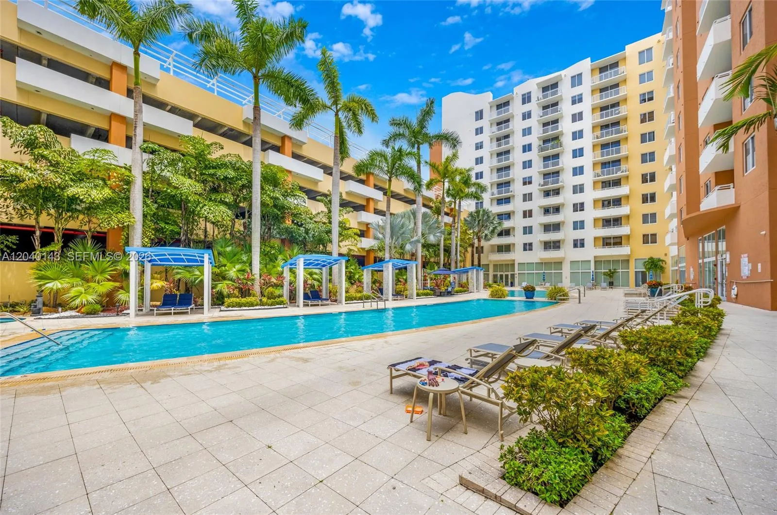 2775 NE 187th St # 318, Aventura, FL 33180