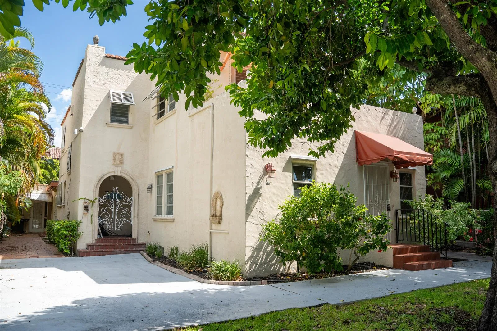 219 Seminole Avenue, Palm Beach, FL 33480 photo 5