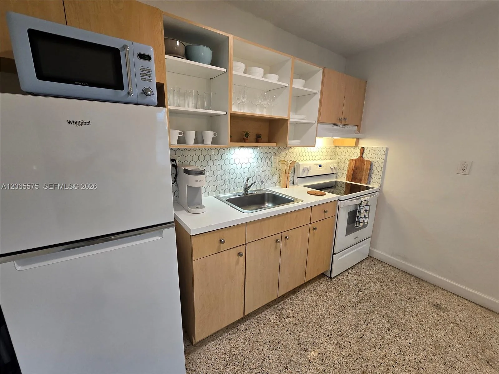 651 SW 3rd St # 3, Miami, FL 33130 photo 2