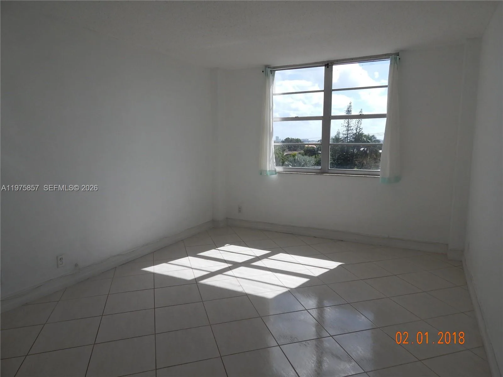 1455 N Treasure DR # 4L, North Bay Village, FL 33141 photo 7
