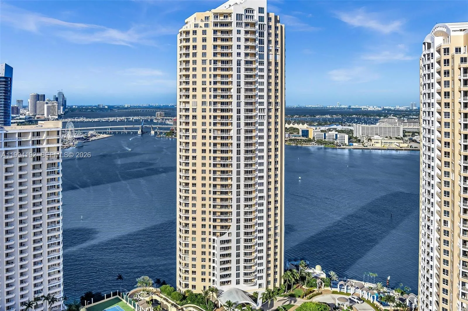 848 Brickell Key Dr # 2702, Miami, FL 33131