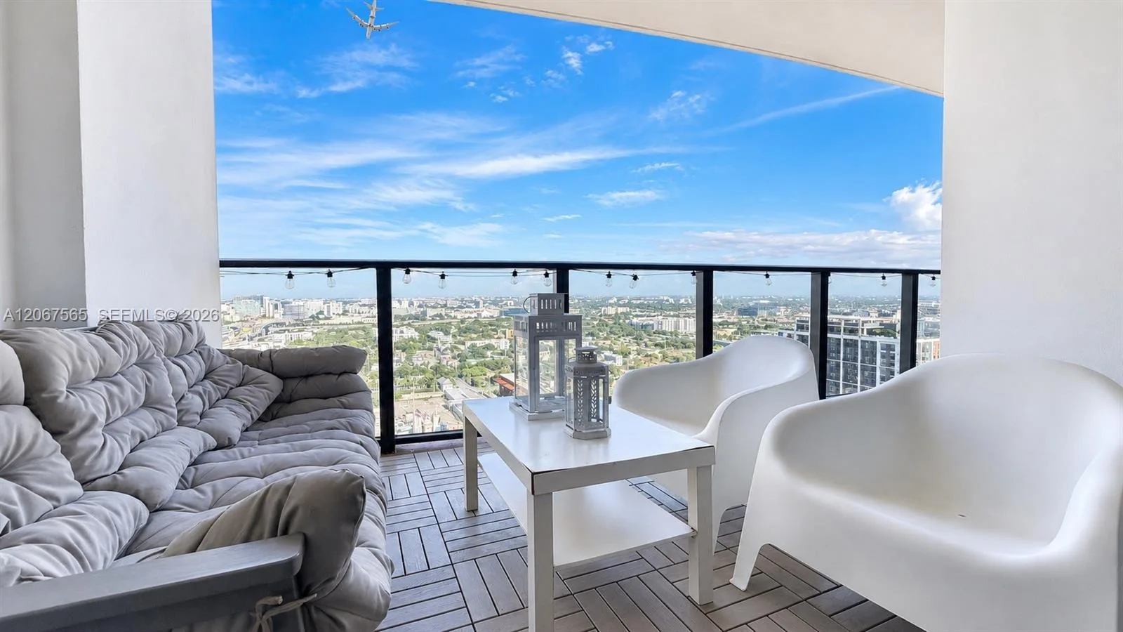 1600 NE 1st Ave # 2512, Miami, FL 33132