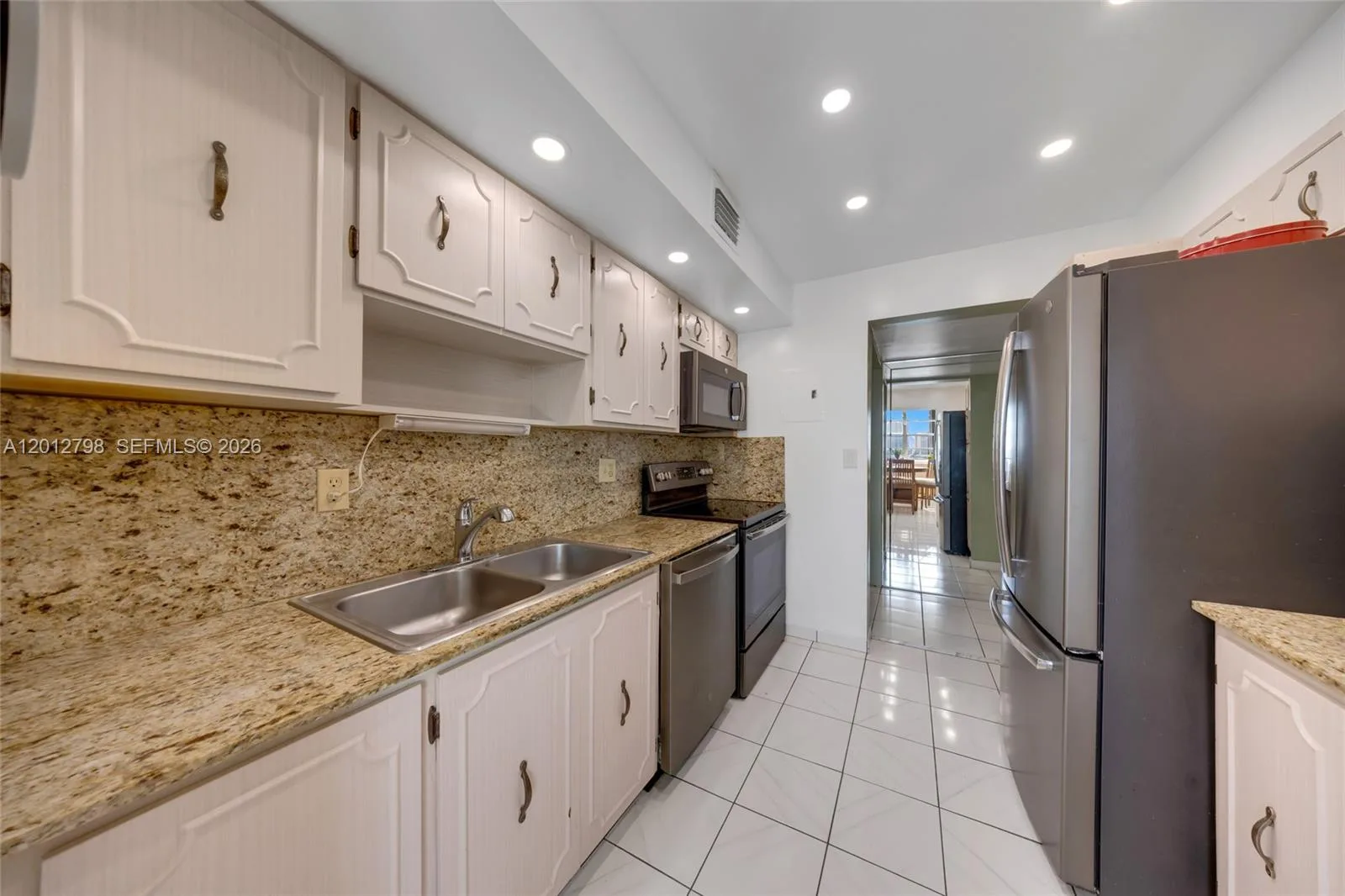3113 S Ocean Dr # 506, Hallandale Beach, FL 33009