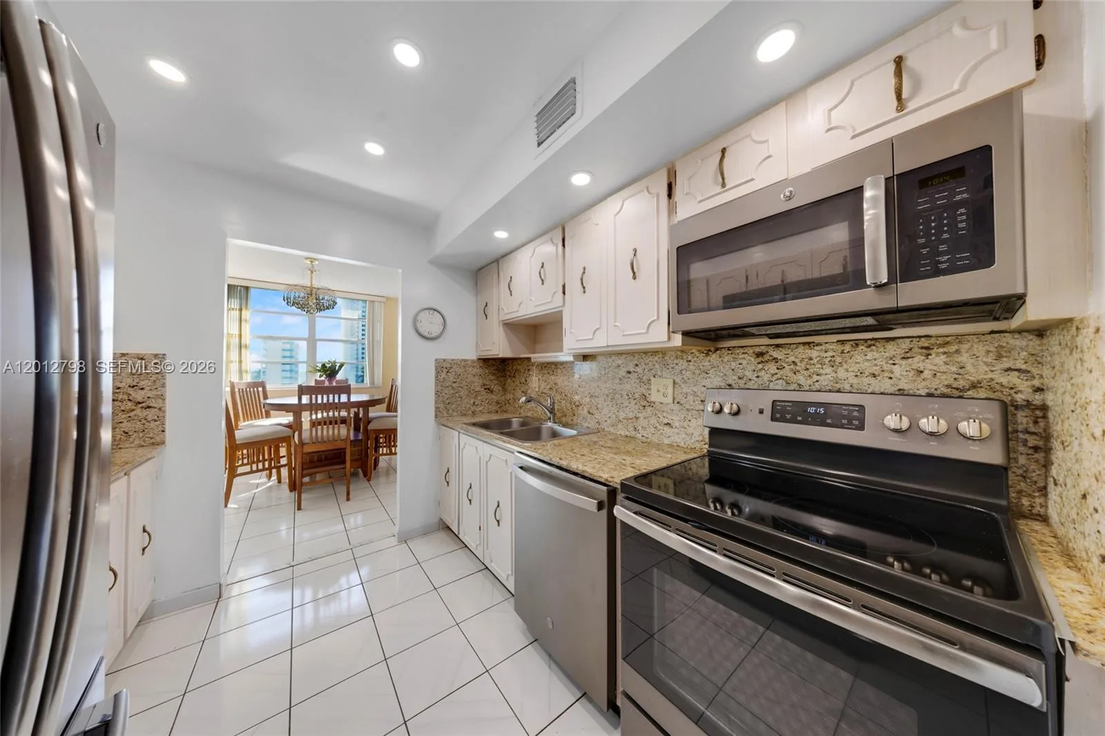3113 S Ocean Dr # 506, Hallandale Beach, FL 33009 photo 2