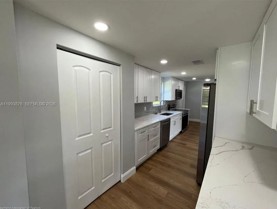 343 Ellison Ave, Lake Placid, FL 33852 photo 9