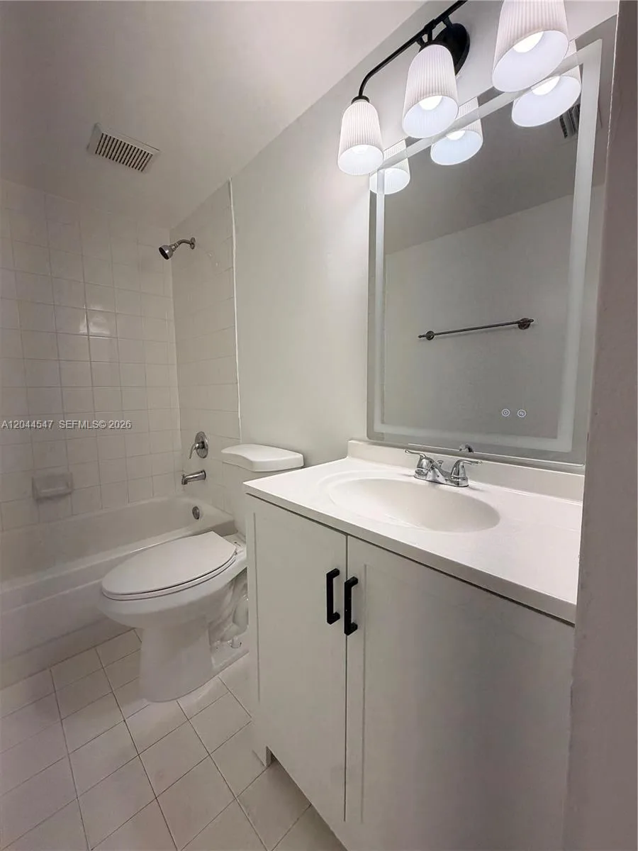 7000 NW 173rd Dr # 1805, Hialeah, FL 33015 photo 2