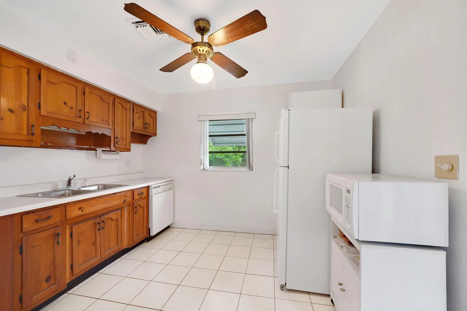 6340 WASHINGTON Street, Hollywood, FL 33023 photo 6
