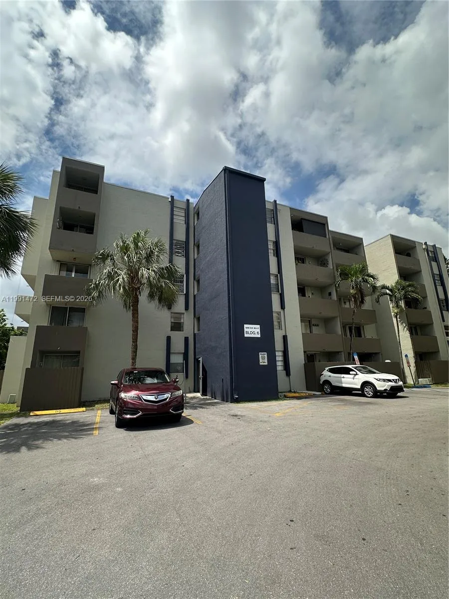 10090 NW 80th Ct # 1350, Hialeah Gardens, FL 33016
