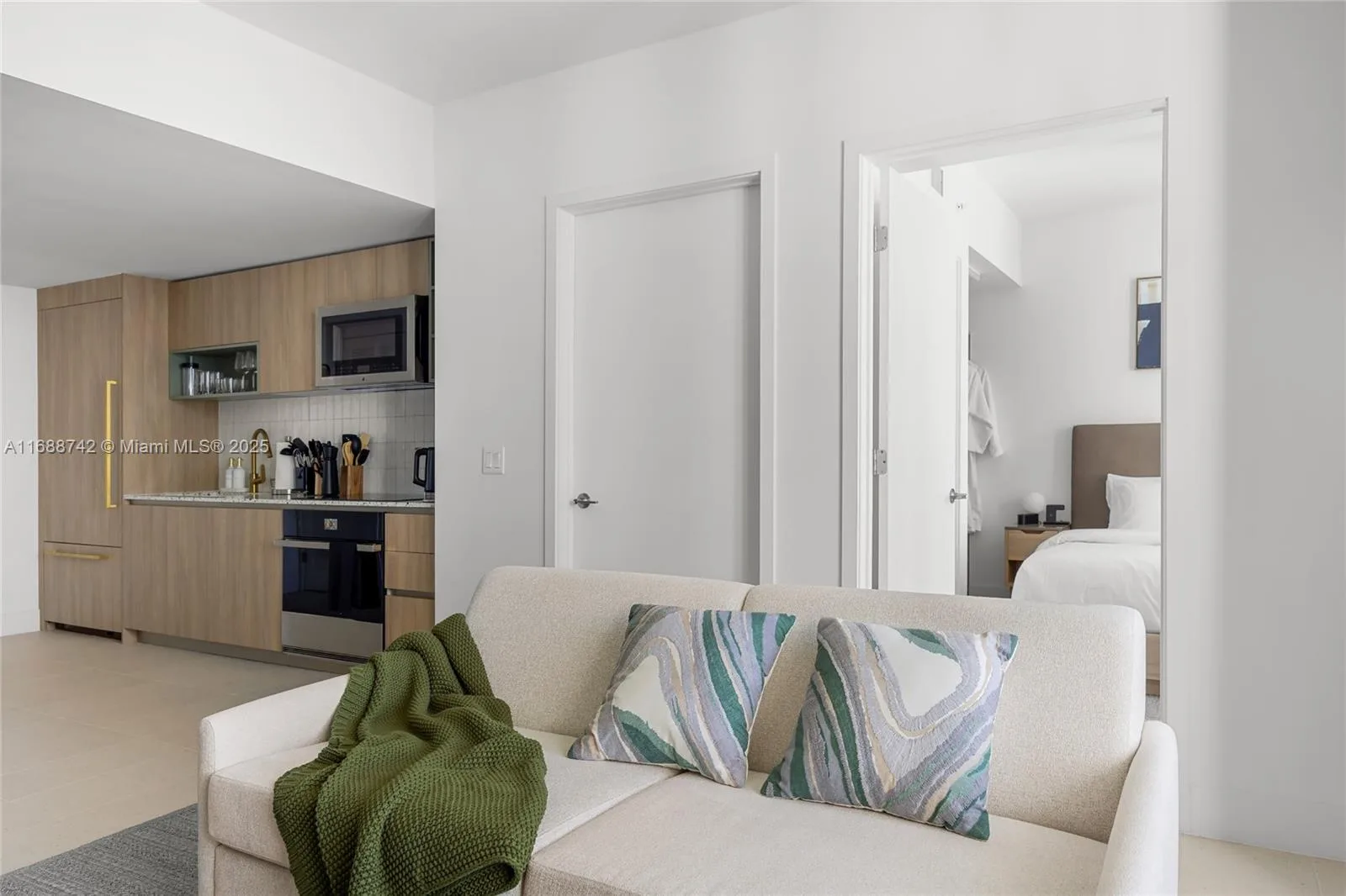 159 NE 6TH ST # 3013, Miami, FL 33132 photo 6