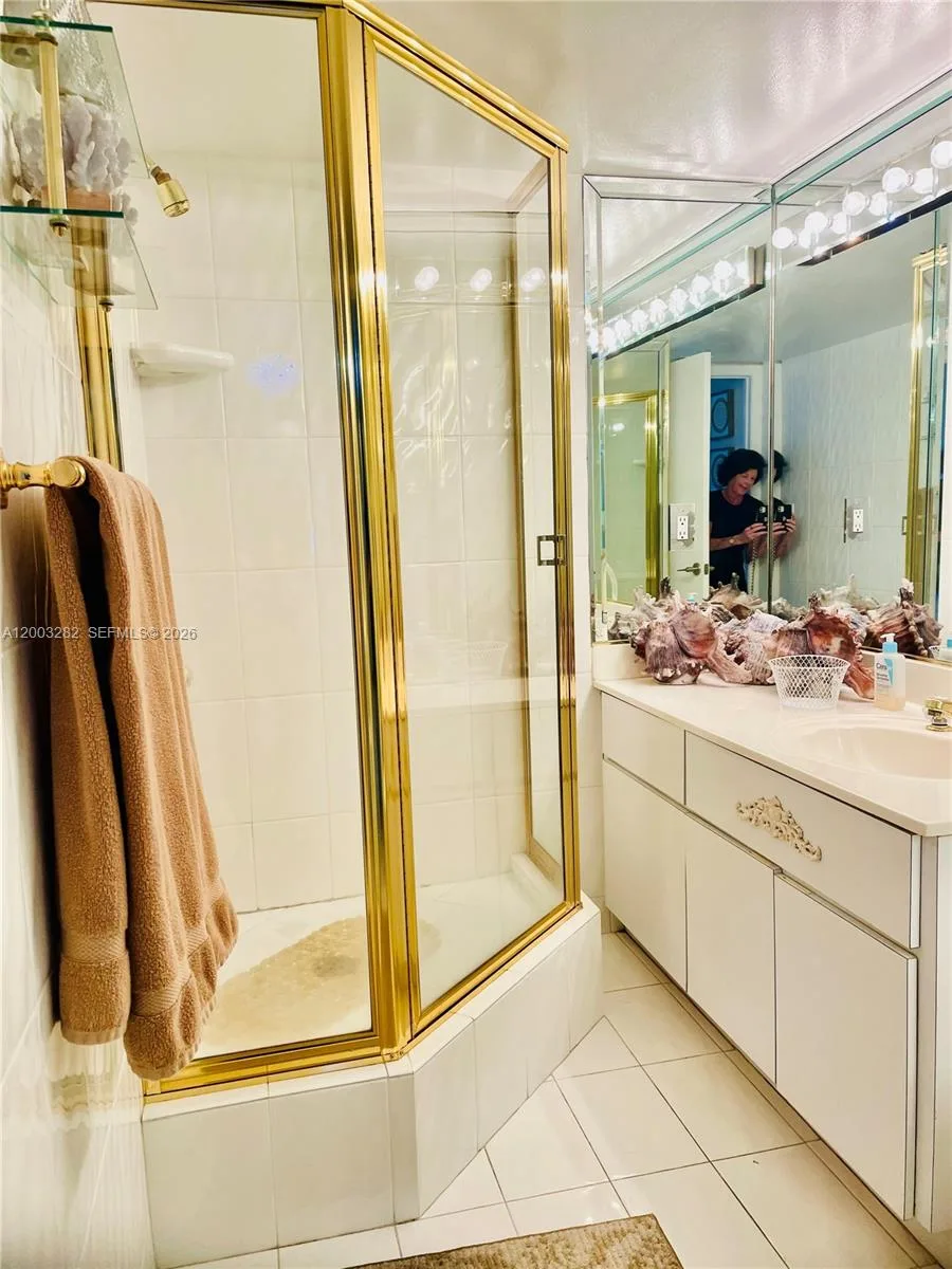 2555 Collins Ave # 1805, Miami Beach, FL 33140 photo 11