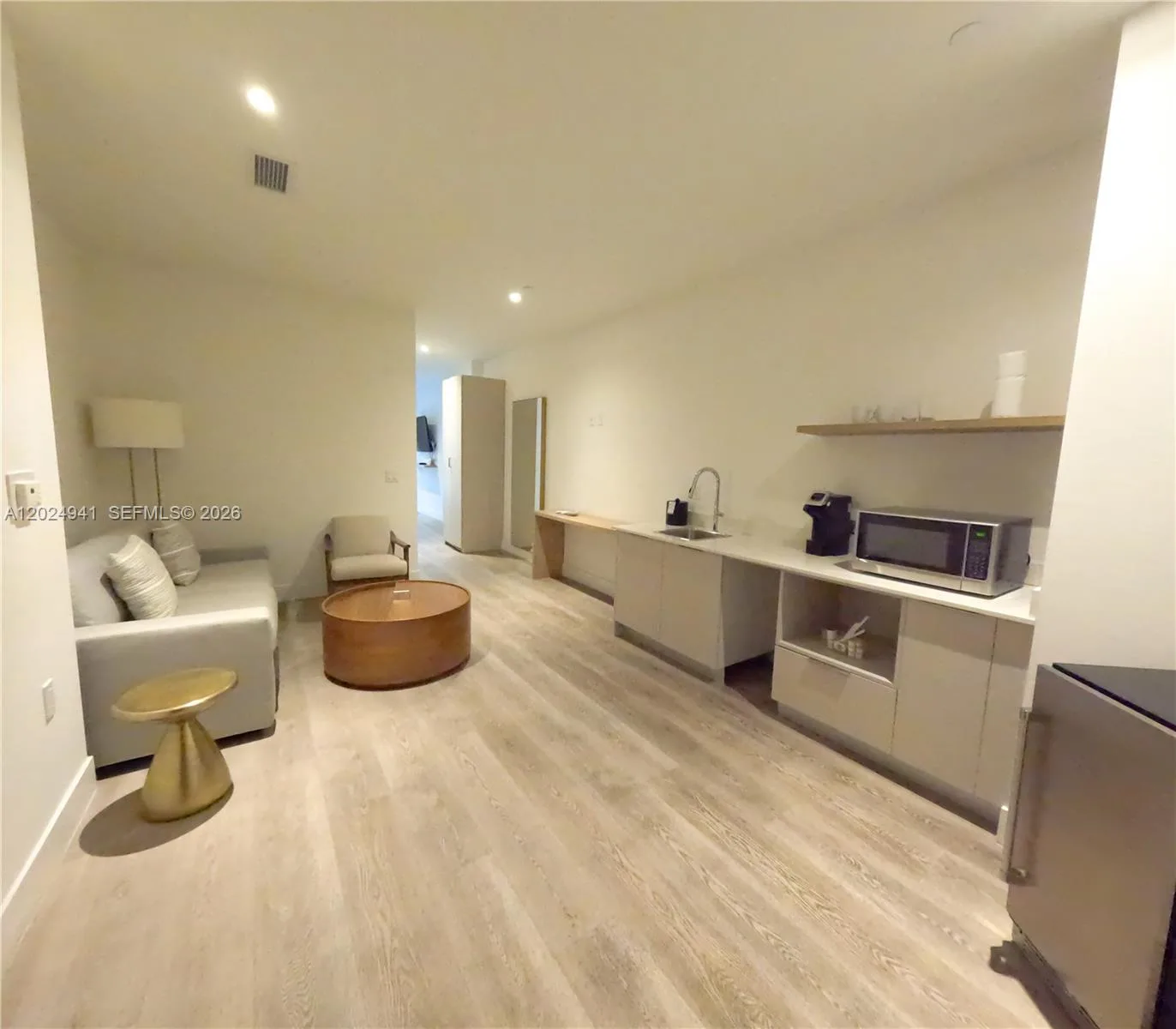 229 SW 9th St # 508, Miami, FL 33130