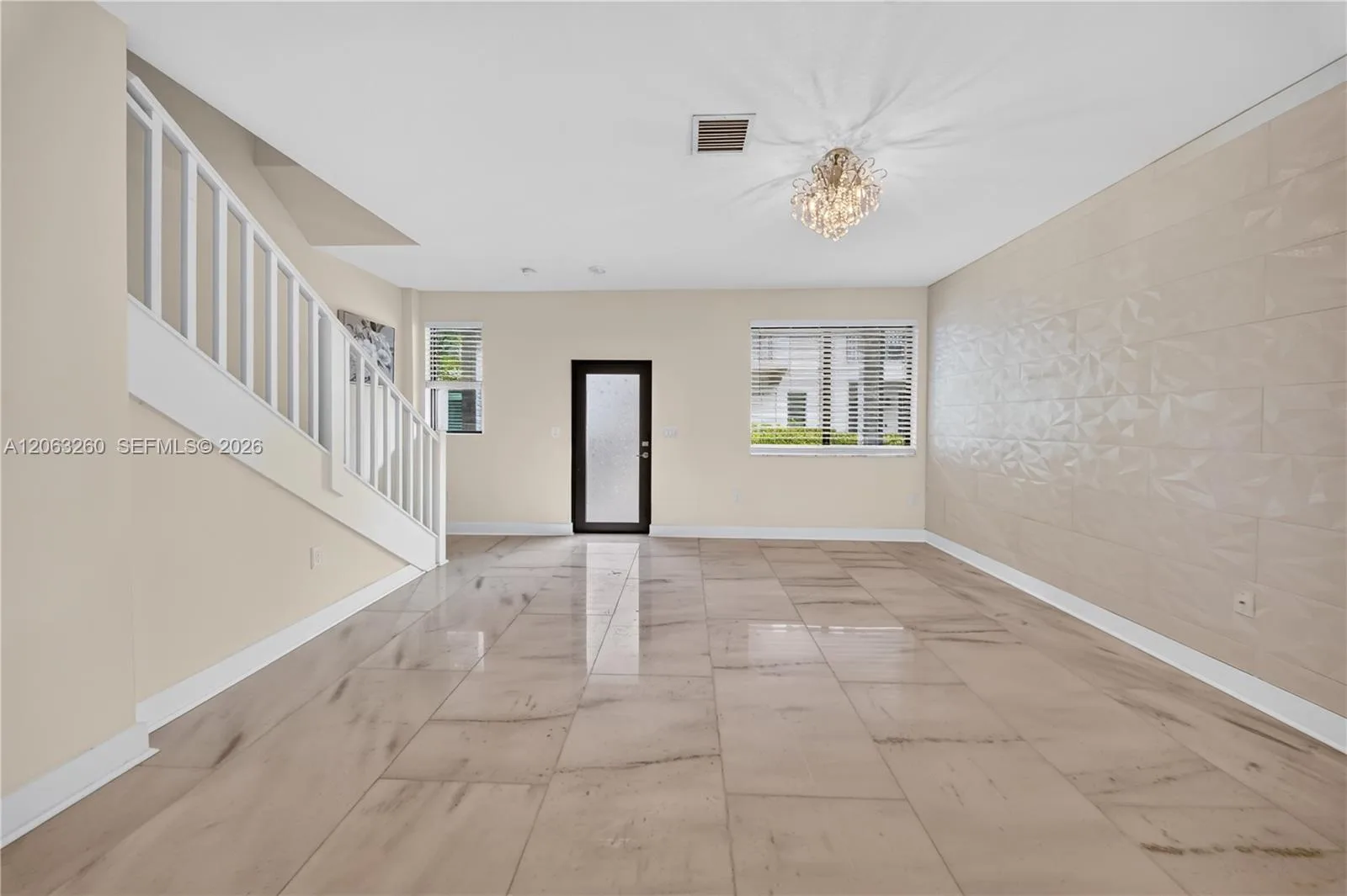 4745 NW 83rd Pkwy, Doral, FL 33166 photo 12