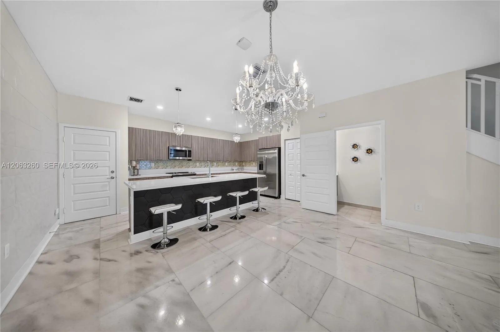 4745 NW 83rd Pkwy, Doral, FL 33166 photo 6