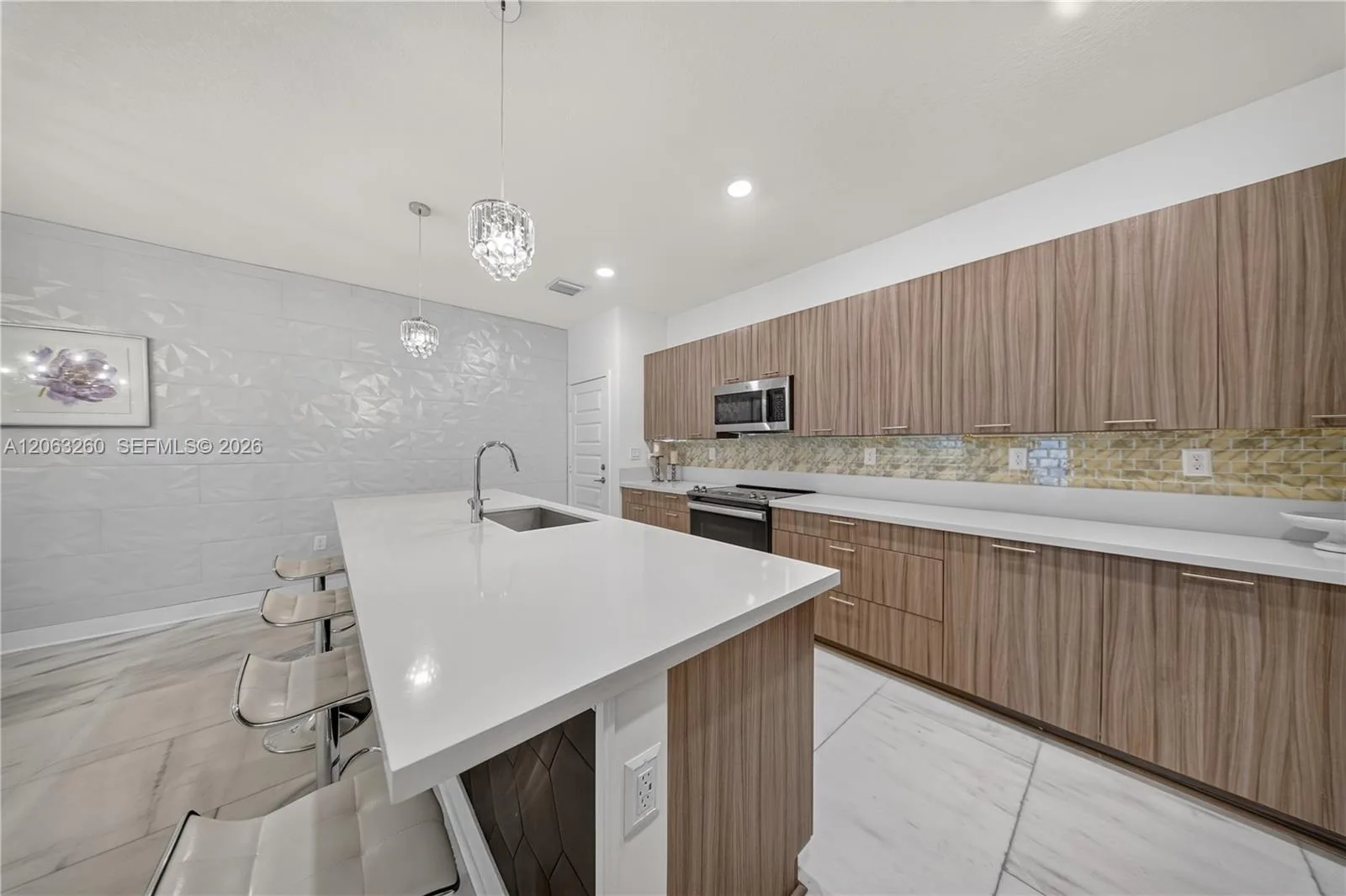 4745 NW 83rd Pkwy, Doral, FL 33166 photo 8