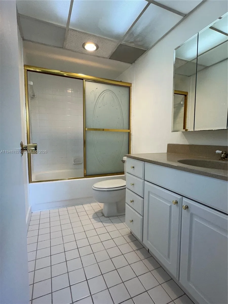 500 Executive Center Dr # 2N, West Palm Beach, FL 33401 photo 11
