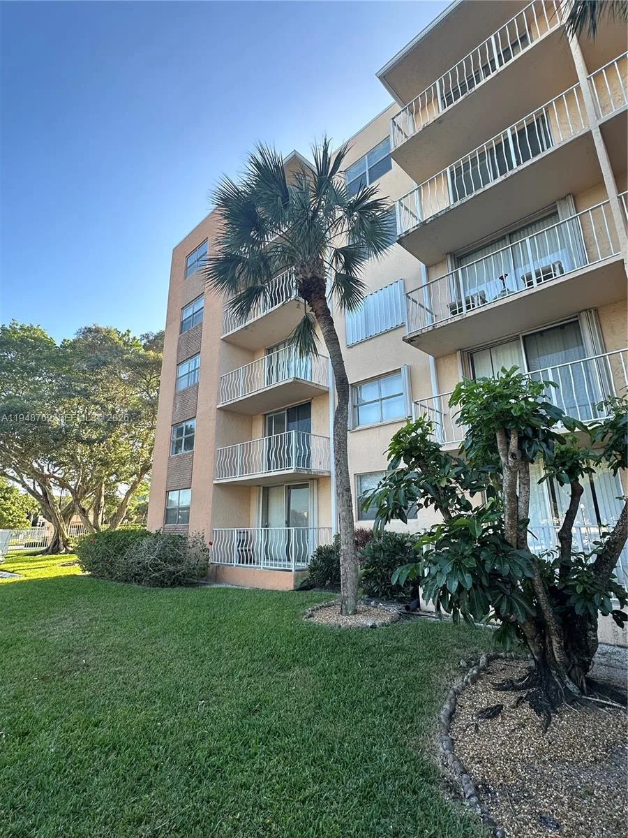 500 Executive Center Dr # 2N, West Palm Beach, FL 33401 photo 8