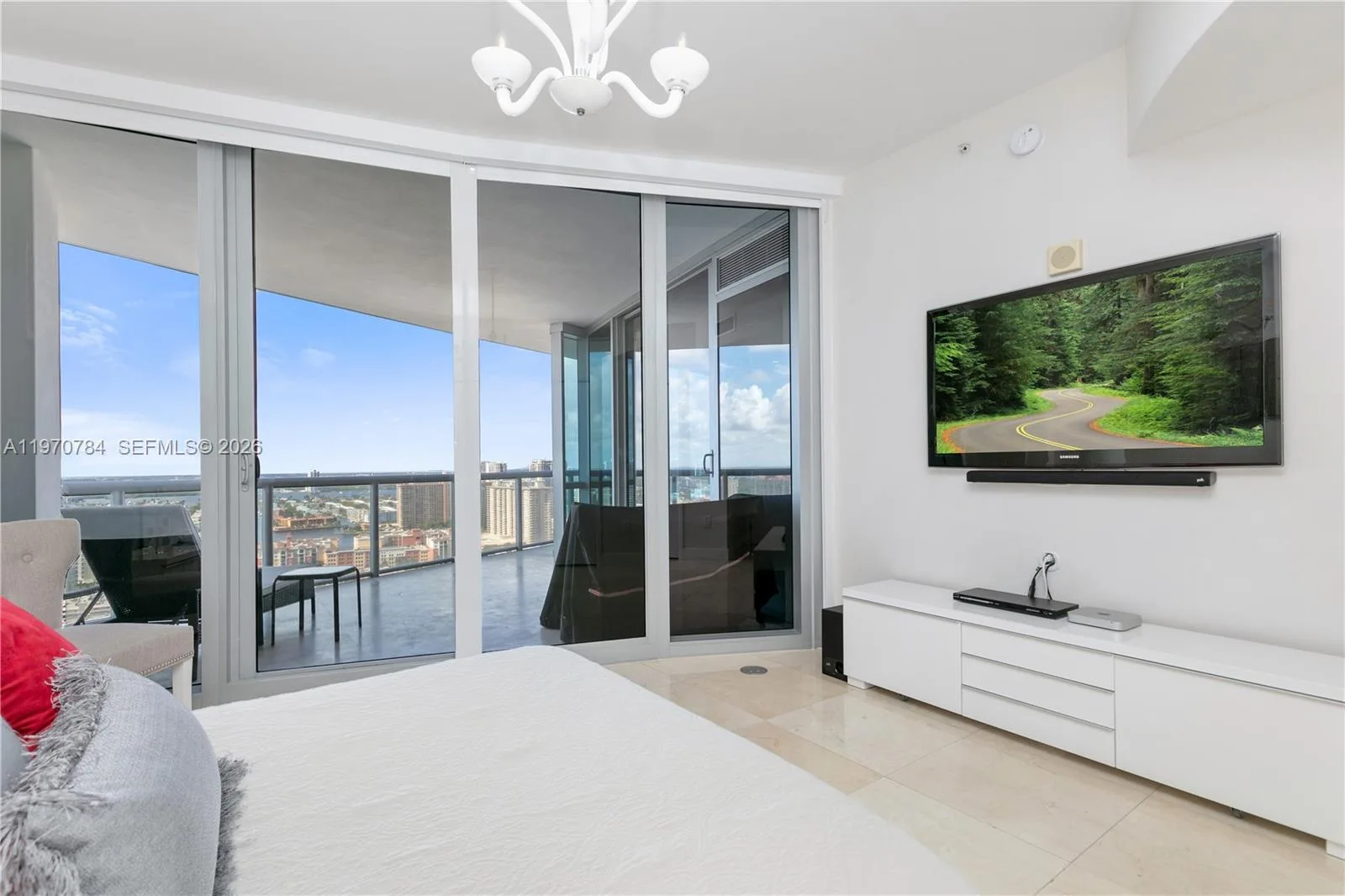 17121 Collins Ave # 2905, Sunny Isles Beach, FL 33160 photo 7