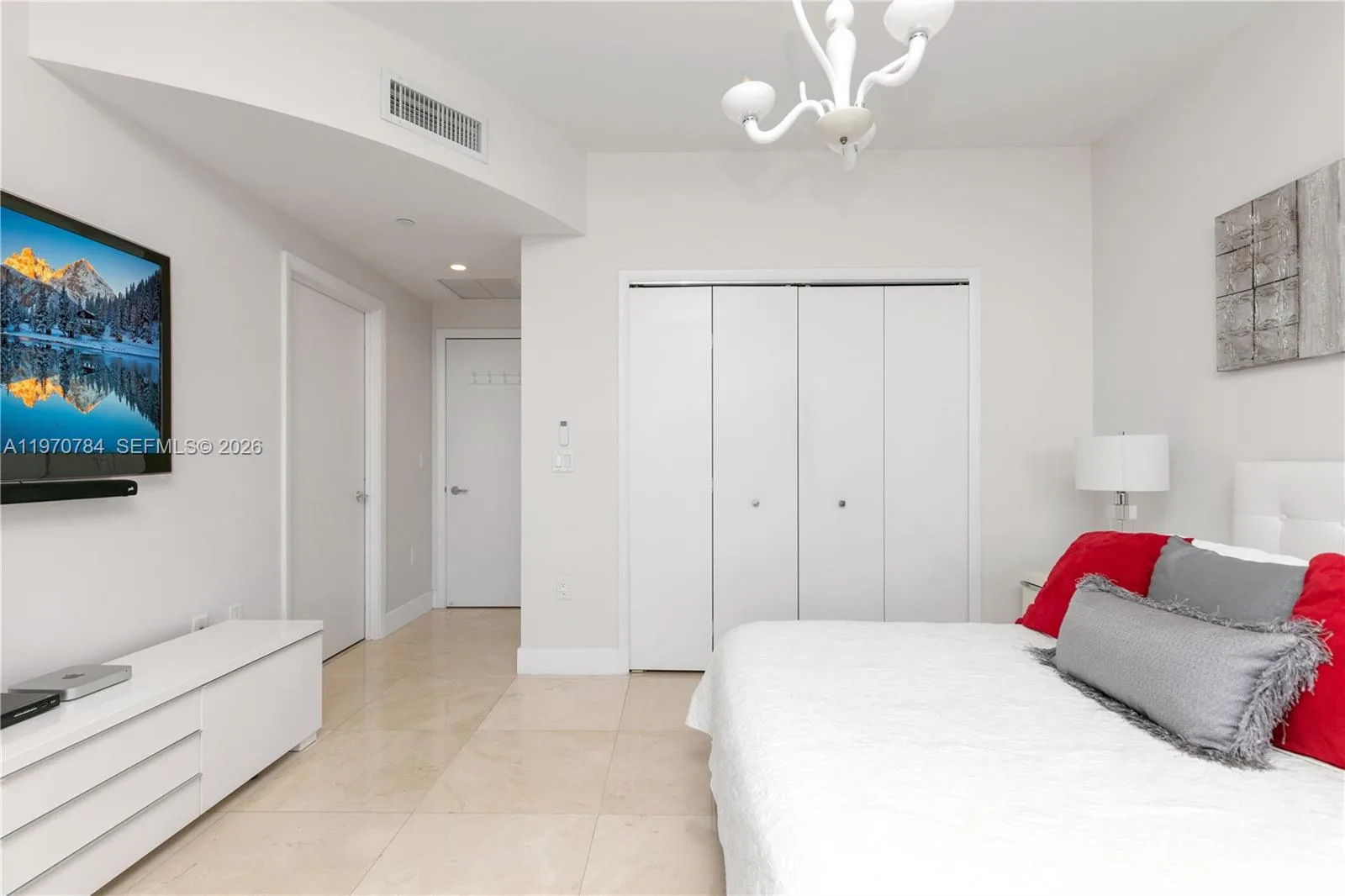 17121 Collins Ave # 2905, Sunny Isles Beach, FL 33160 photo 8