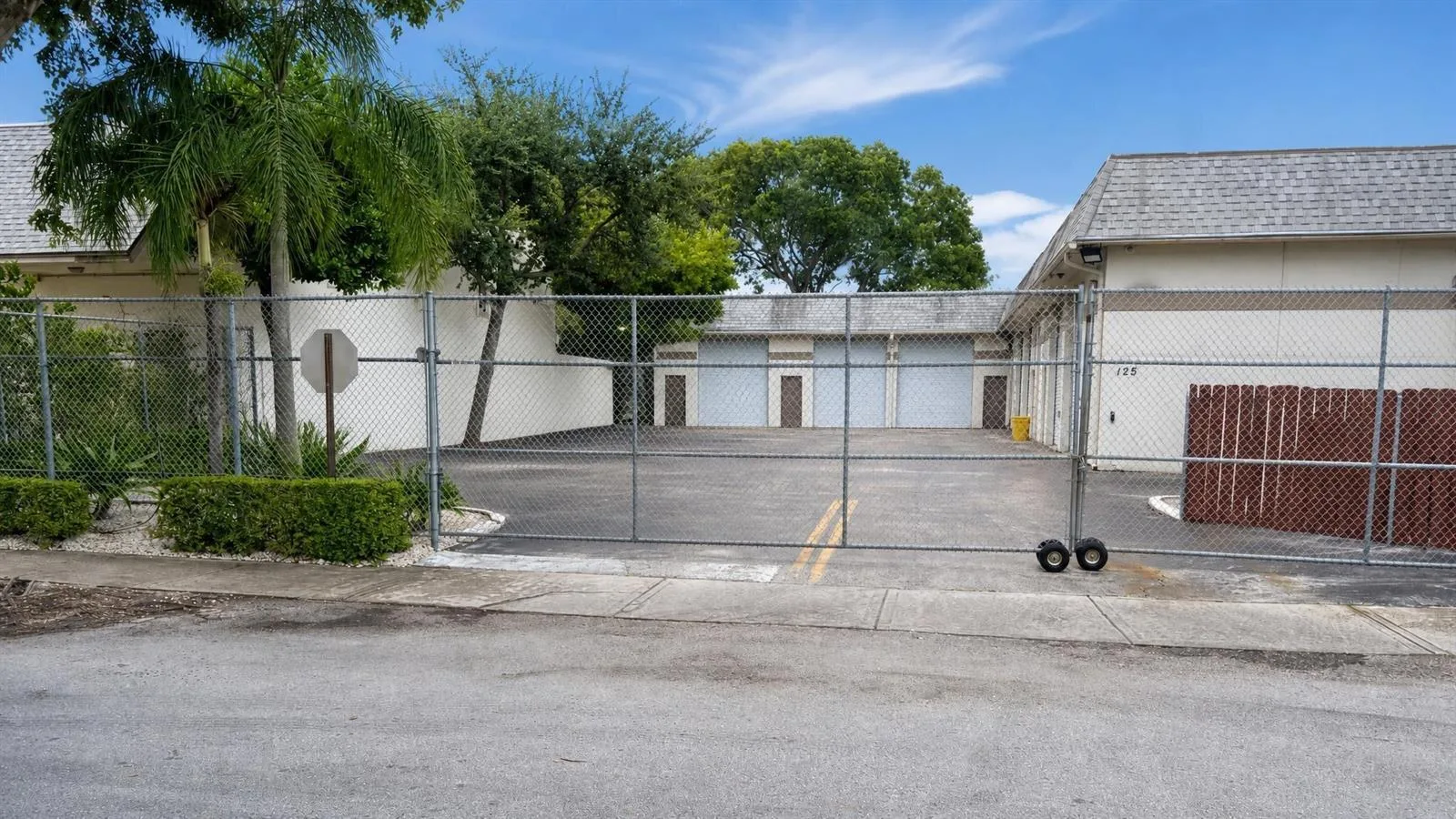 125 SE 3RD Street, Deerfield Beach, FL 33441