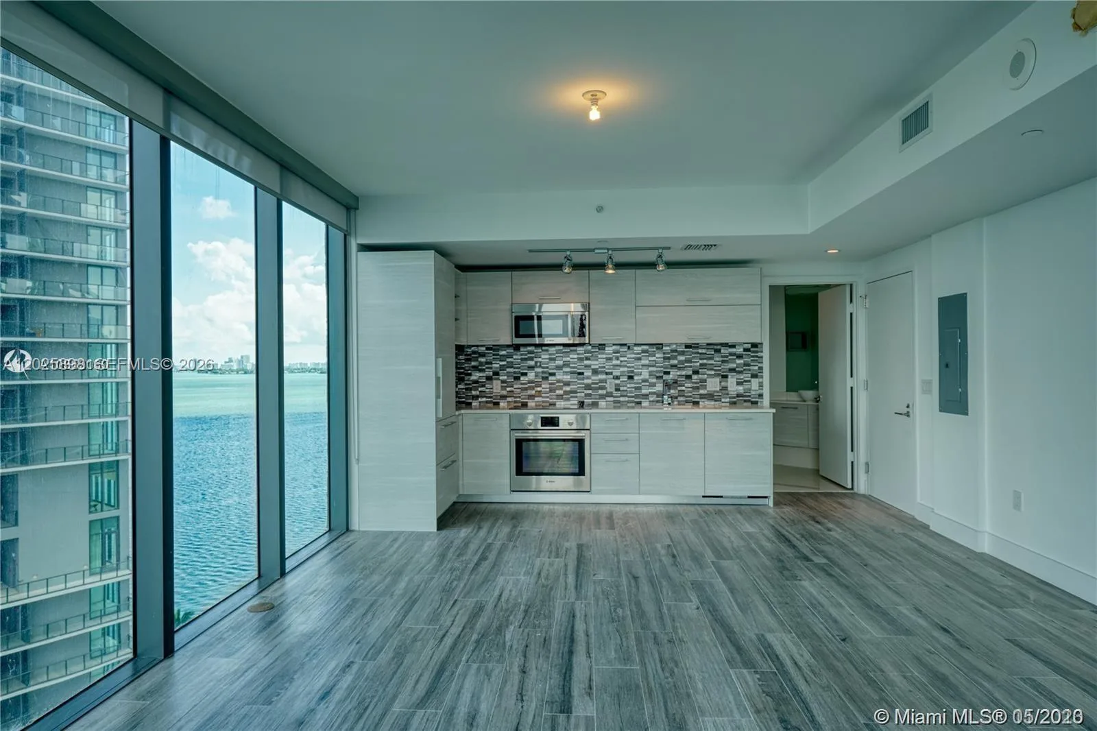 650 NE 32nd St # 1208, Miami, FL 33137