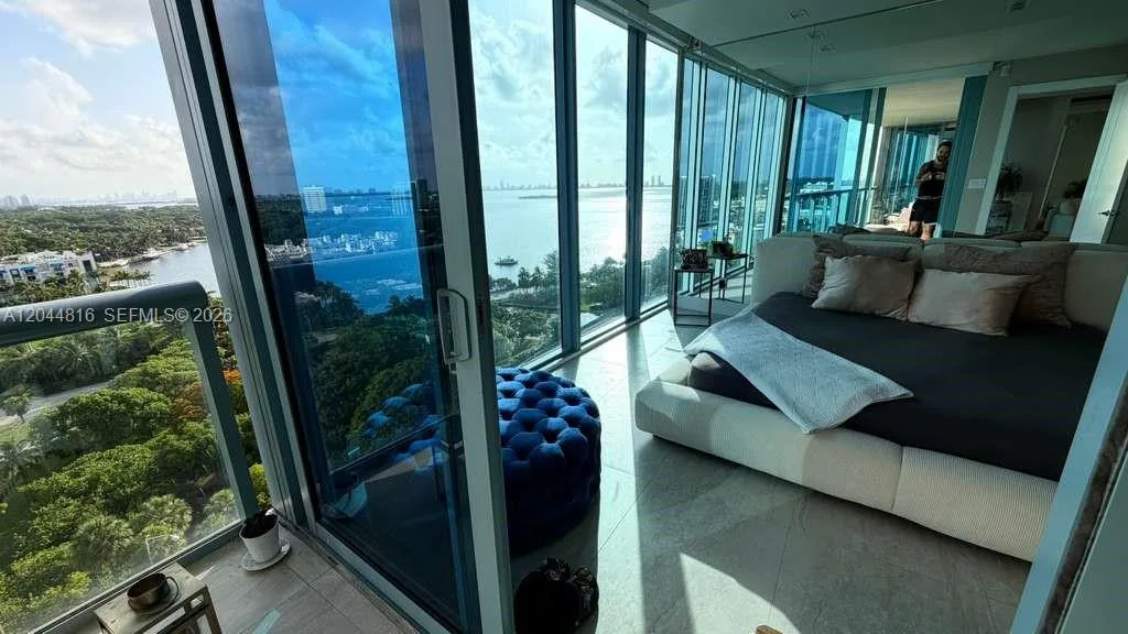 601 NE 36th St # 1306, Miami, FL 33137 photo 5