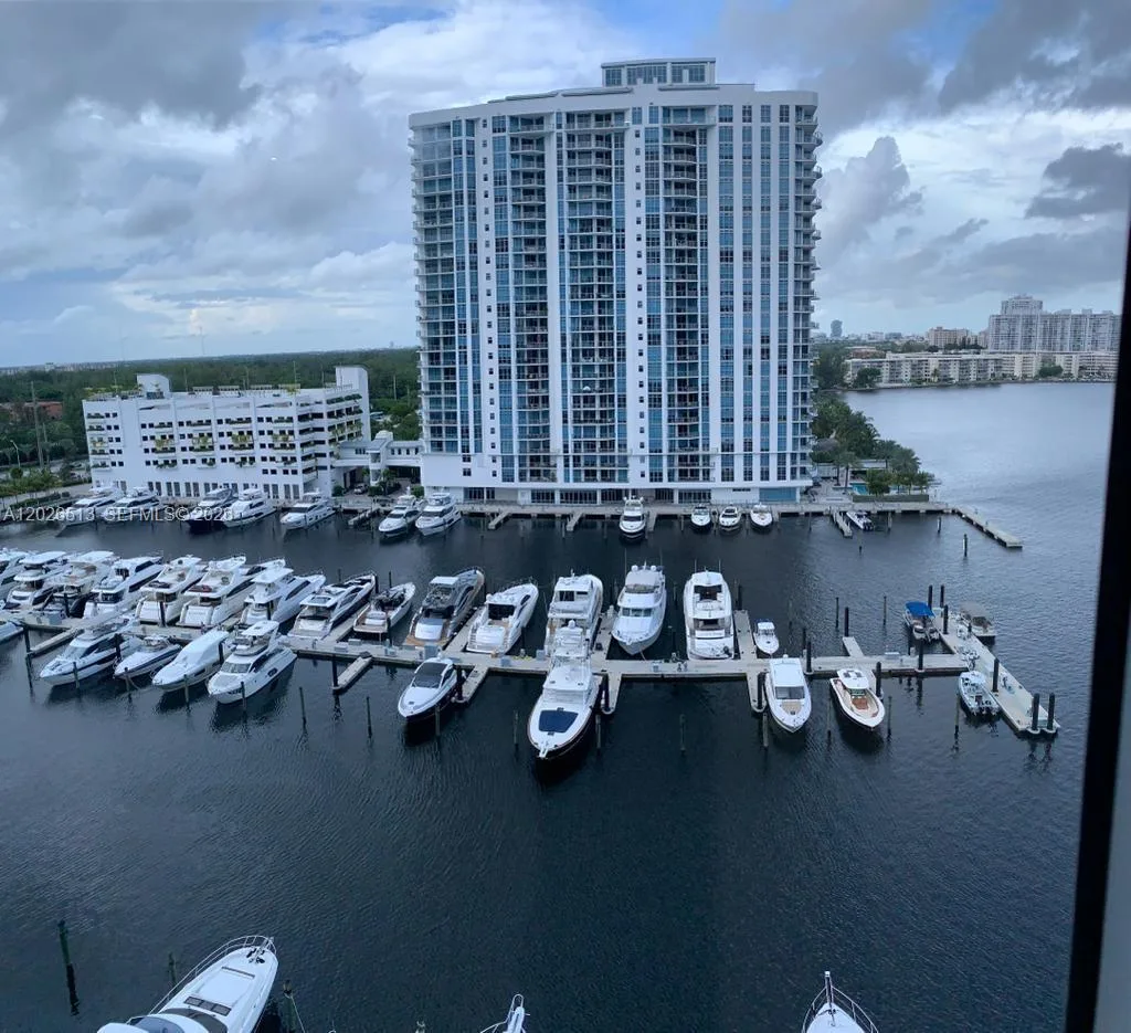 17111 Biscayne Blvd # 1109, North Miami Beach, FL 33160