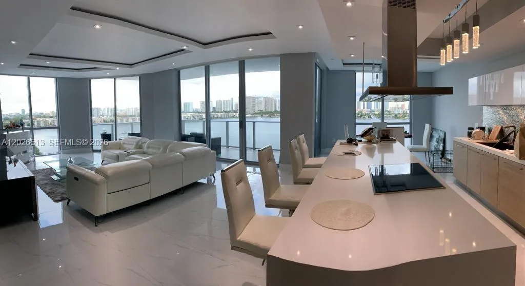 17111 Biscayne Blvd # 1109, North Miami Beach, FL 33160 photo 4