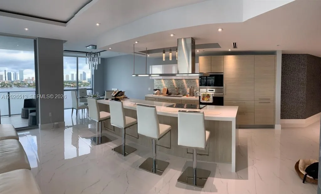 17111 Biscayne Blvd # 1109, North Miami Beach, FL 33160 photo 6