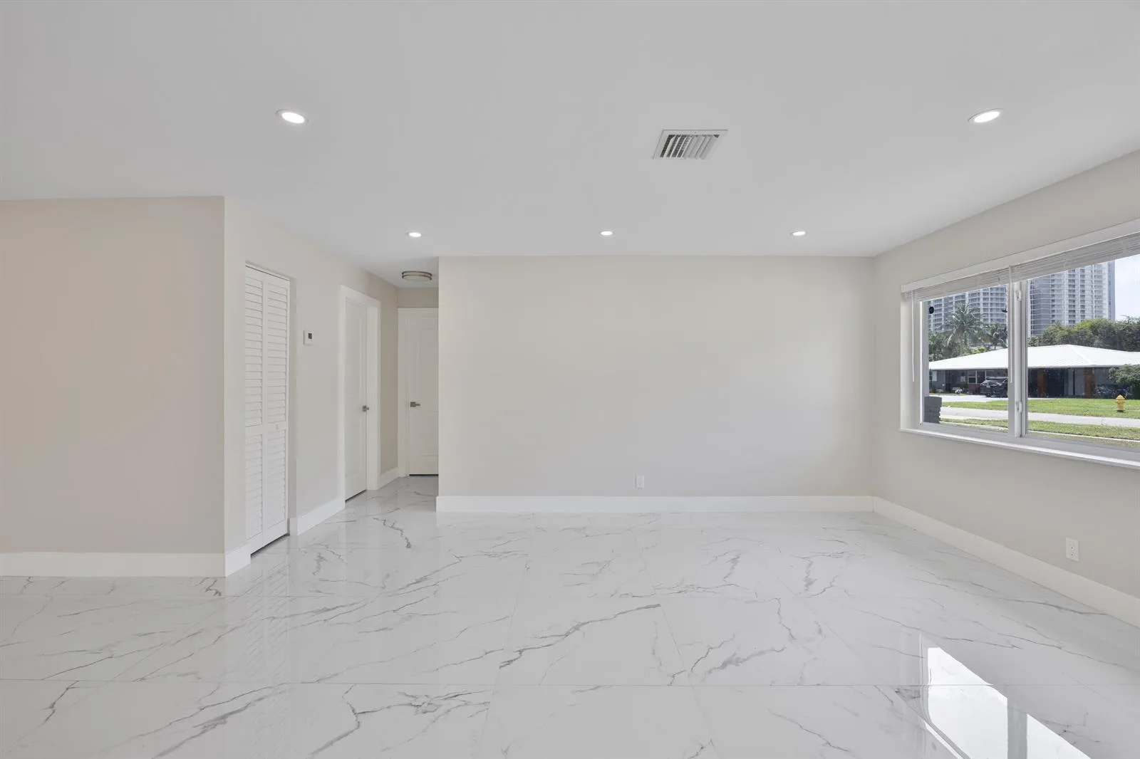 215 Evergreen Drive, West Palm Beach, FL 33403 photo 7