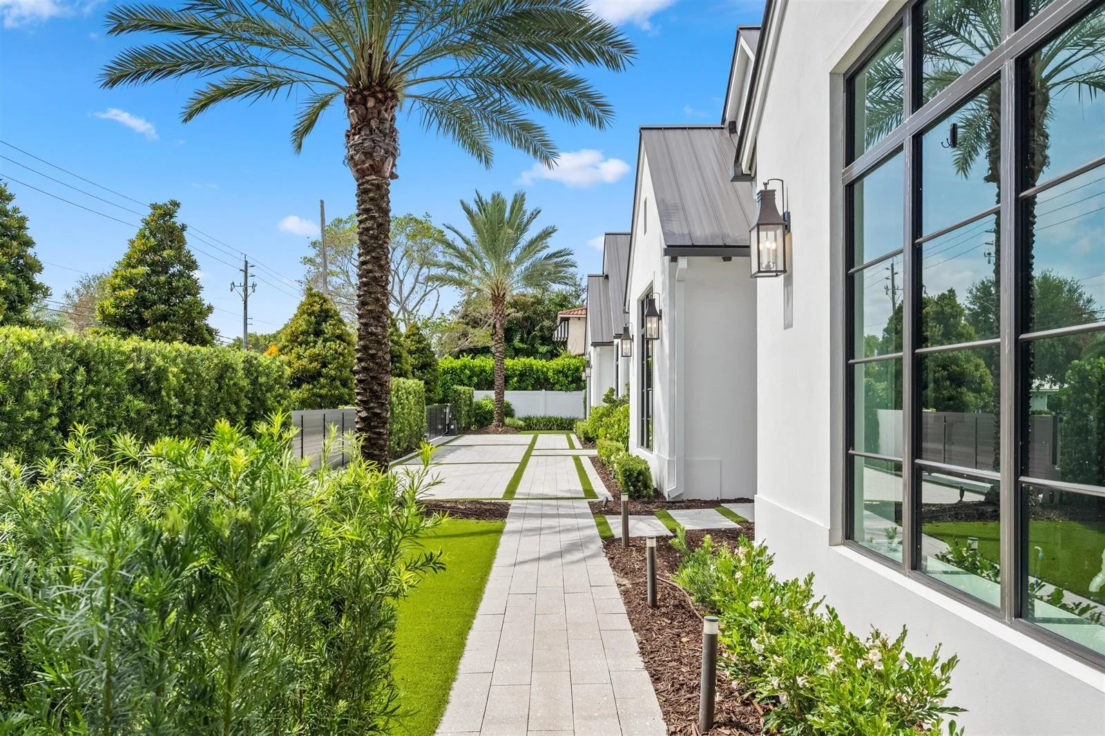 1634 N SWINTON Avenue, Delray Beach, FL 33444 photo 4